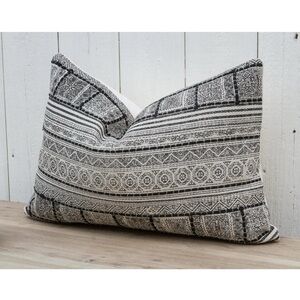 Diamond Gray Indian Dhurrie Black & Cream Patterned Accent Pillow